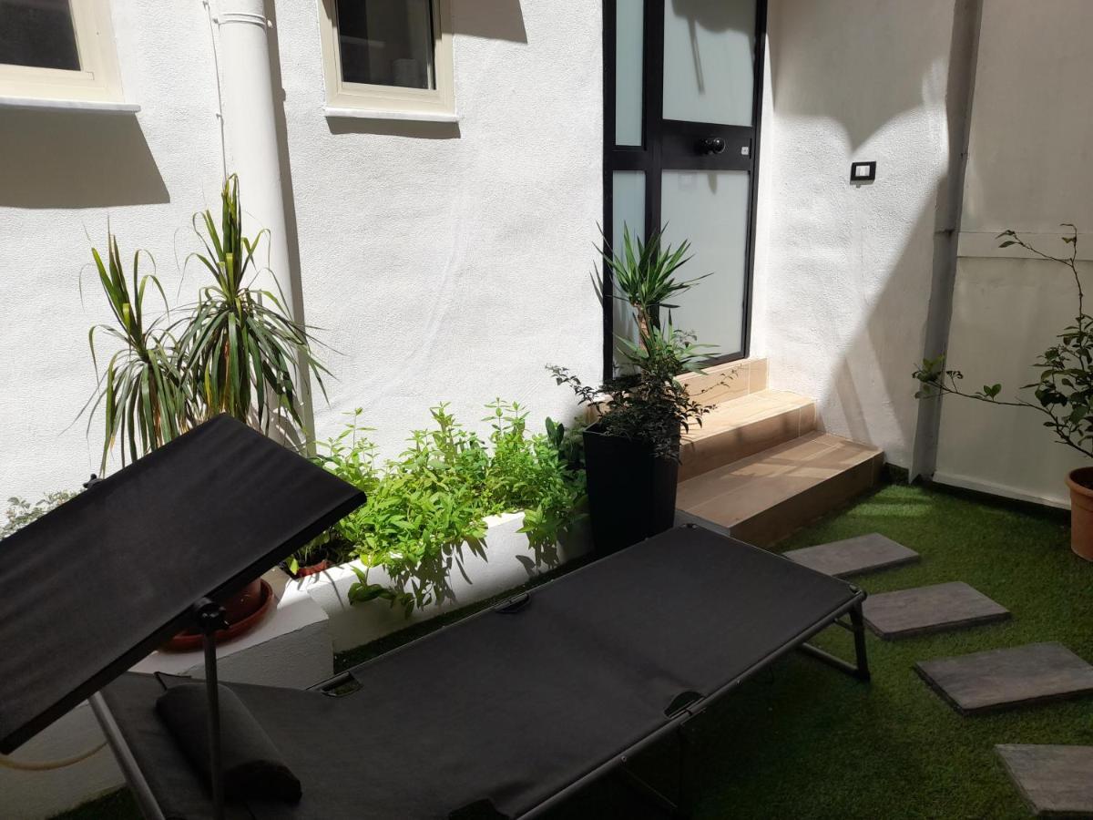 Garden Holiday home *